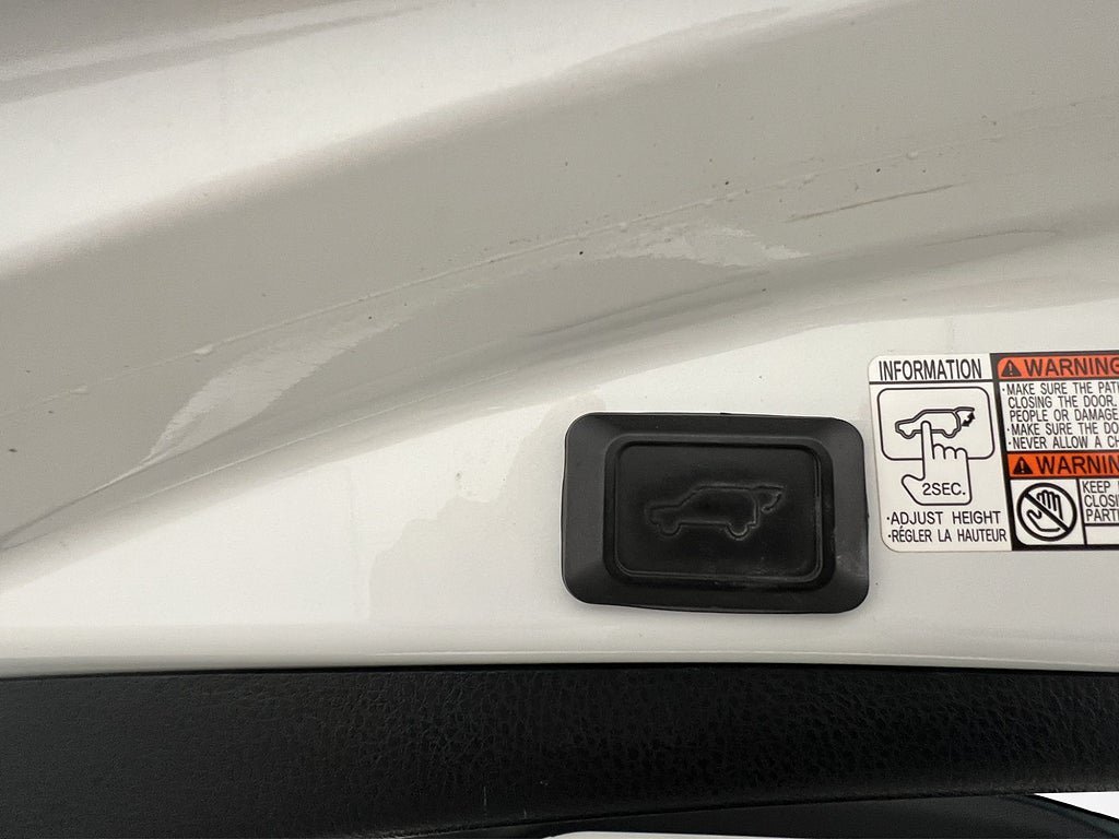 Vehicle Image 28