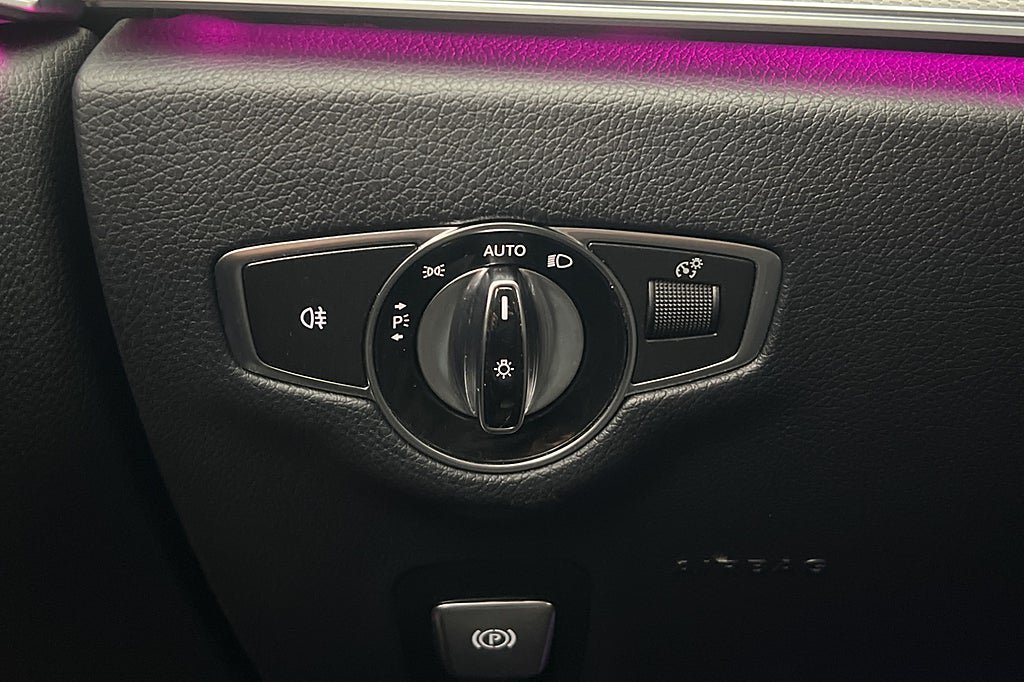 Vehicle Image 34