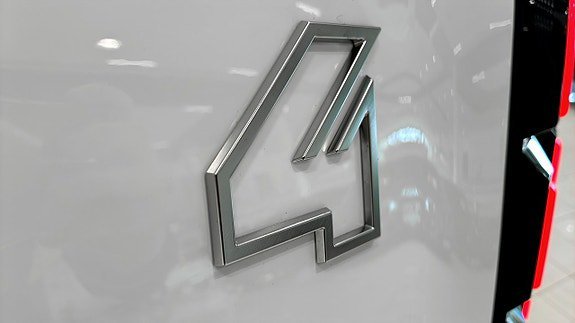 Vehicle Image 11
