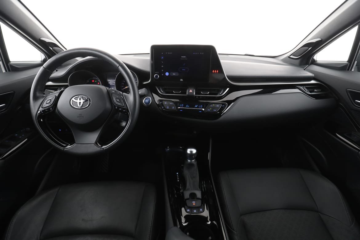 Vehicle Image 12
