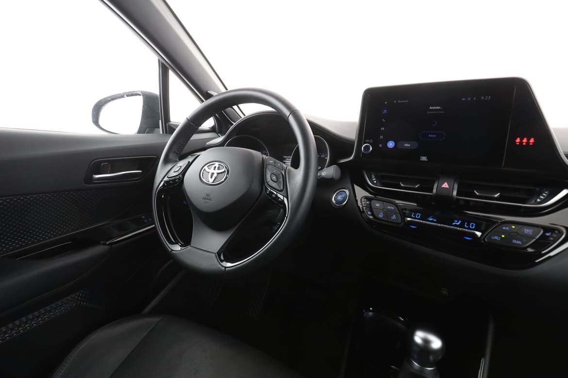 Vehicle Image 13