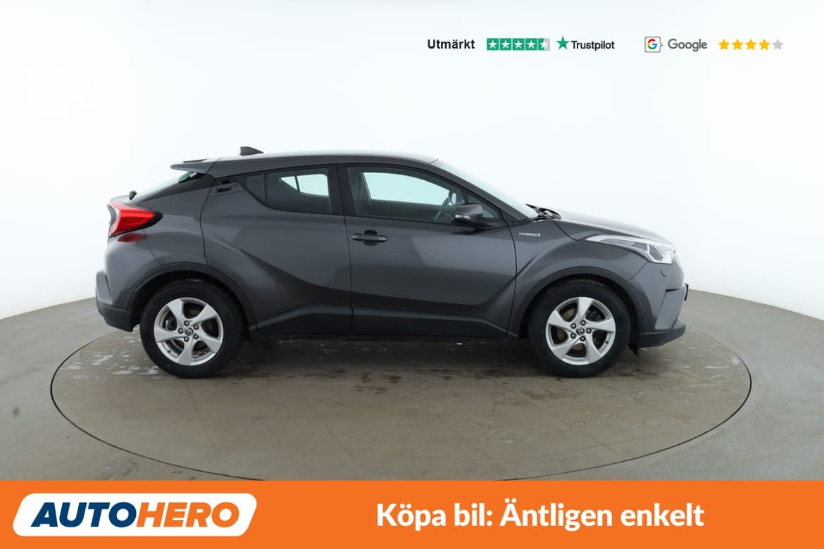 Vehicle Image 6