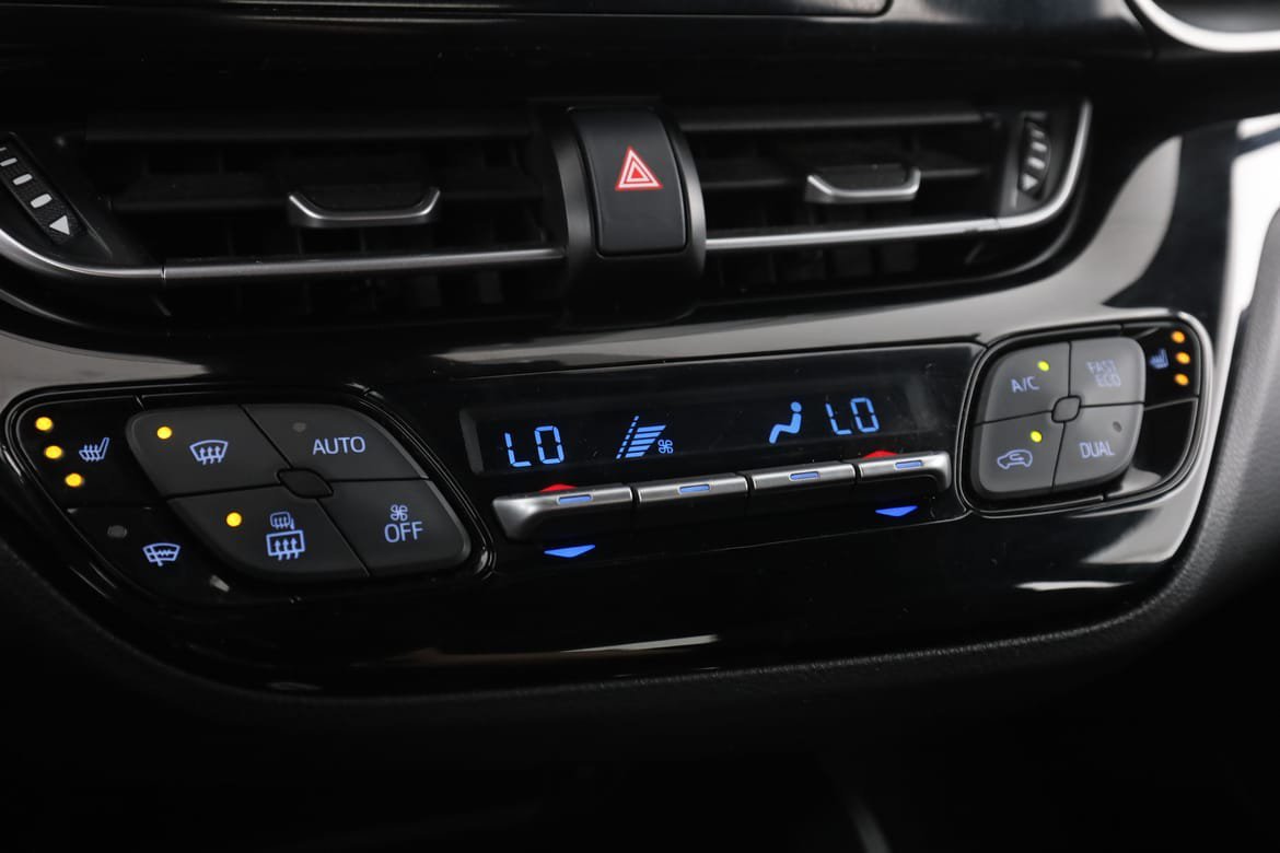 Vehicle Image 19