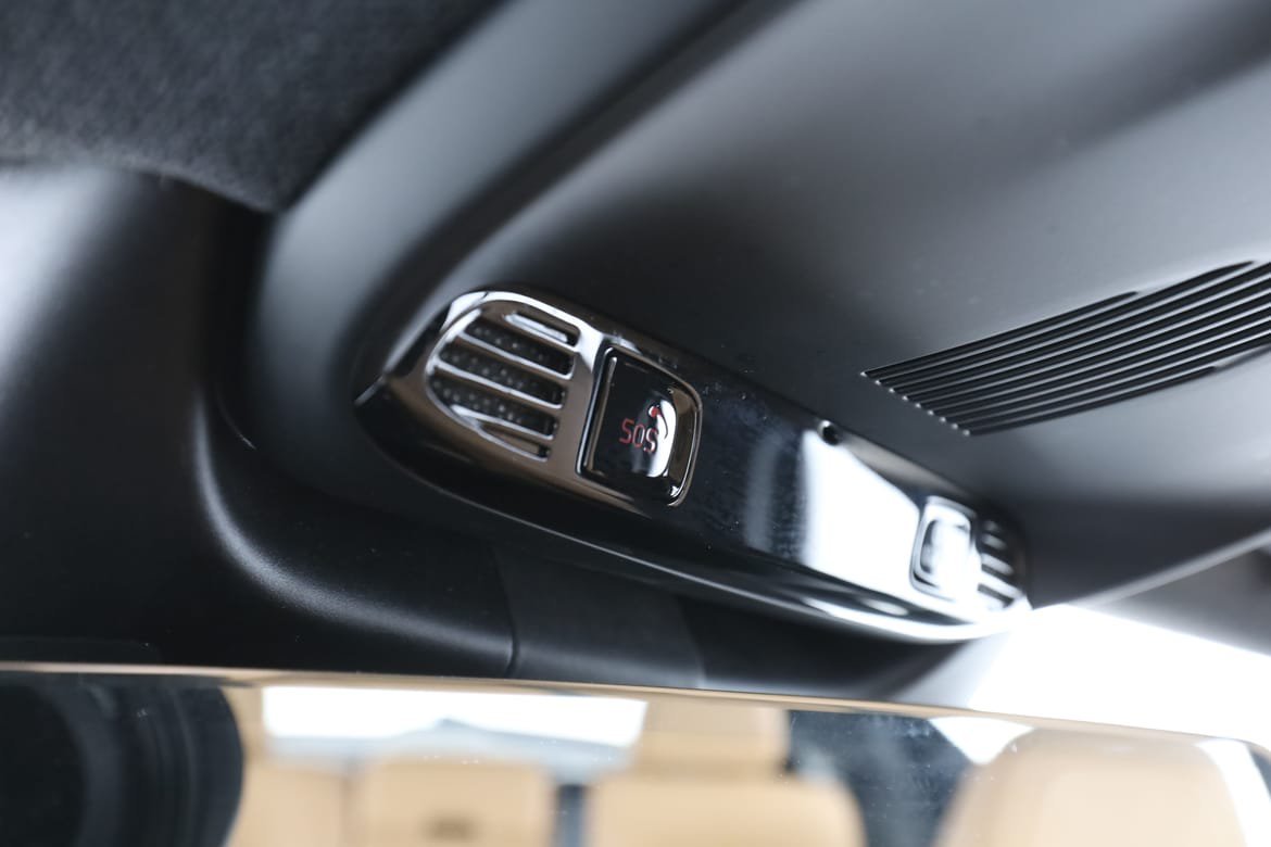 Vehicle Image 38