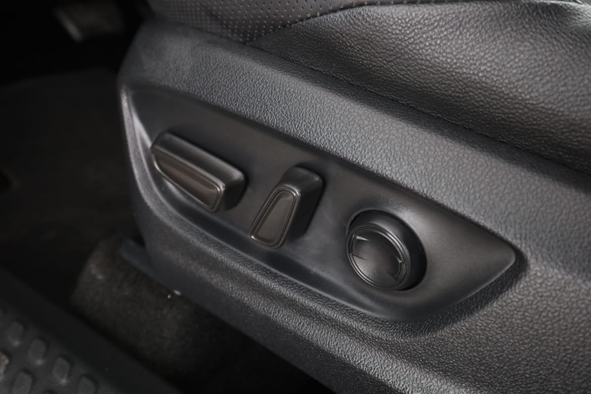 Vehicle Image 38