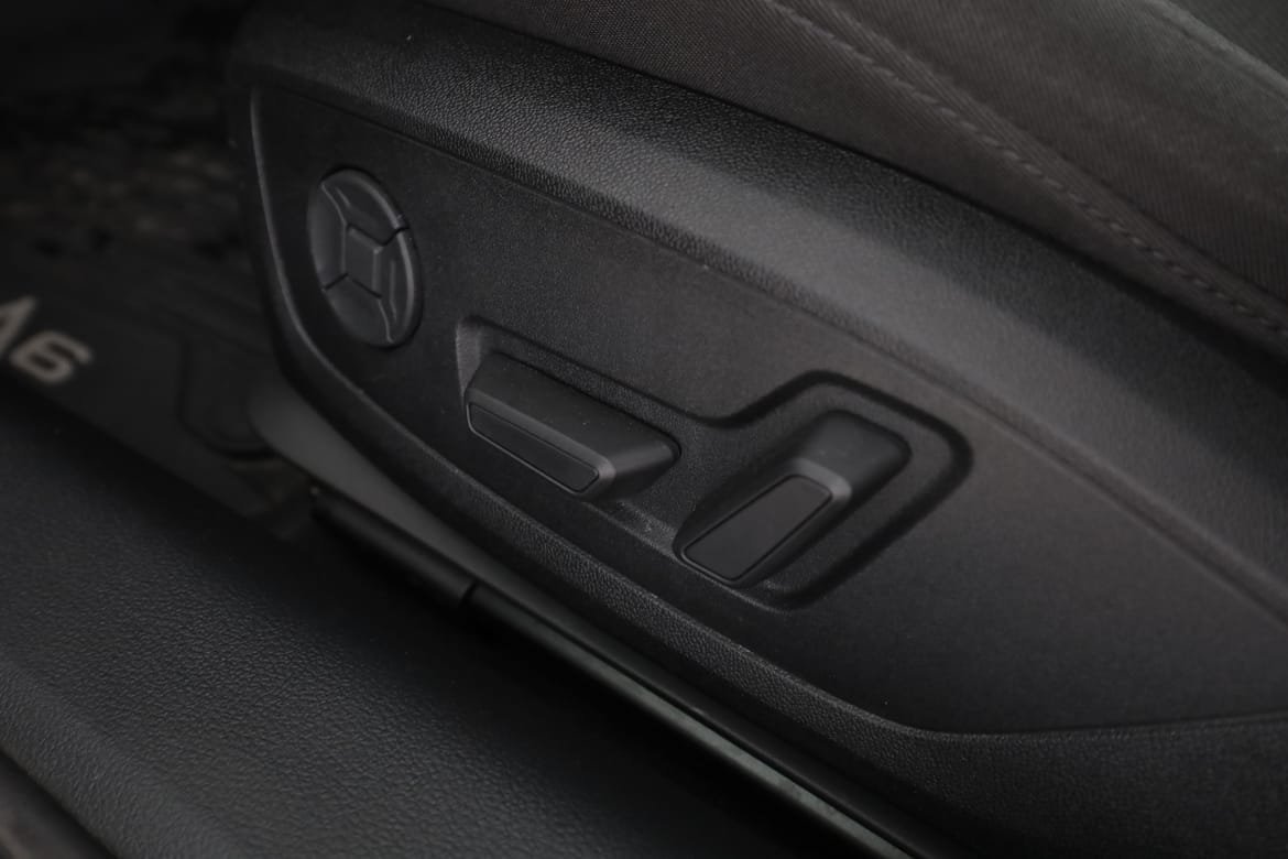 Vehicle Image 41