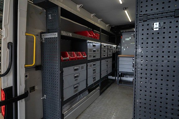 Vehicle Image 13