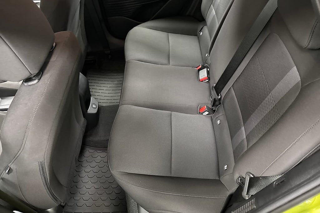 Vehicle Image 12