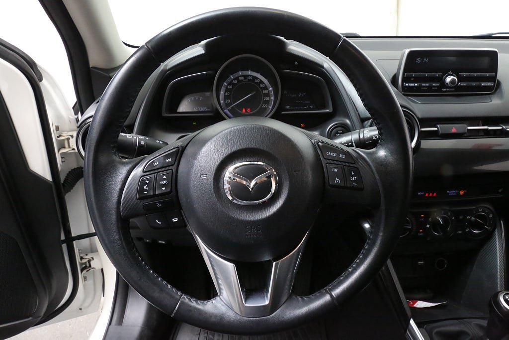 Vehicle Image 18