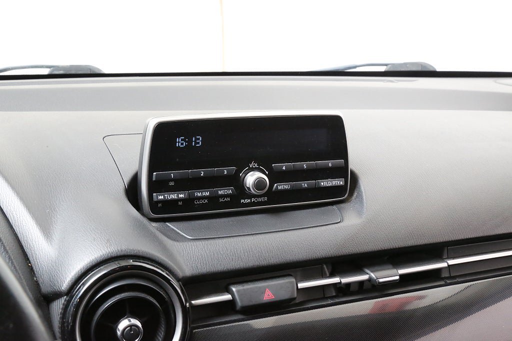 Vehicle Image 20