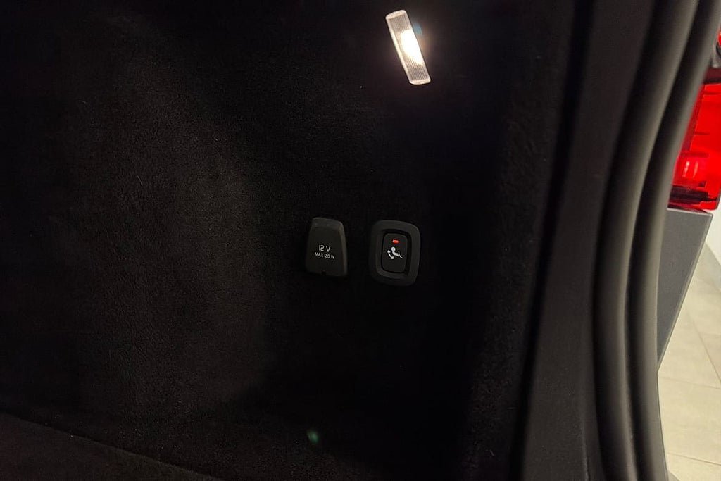 Vehicle Image 28