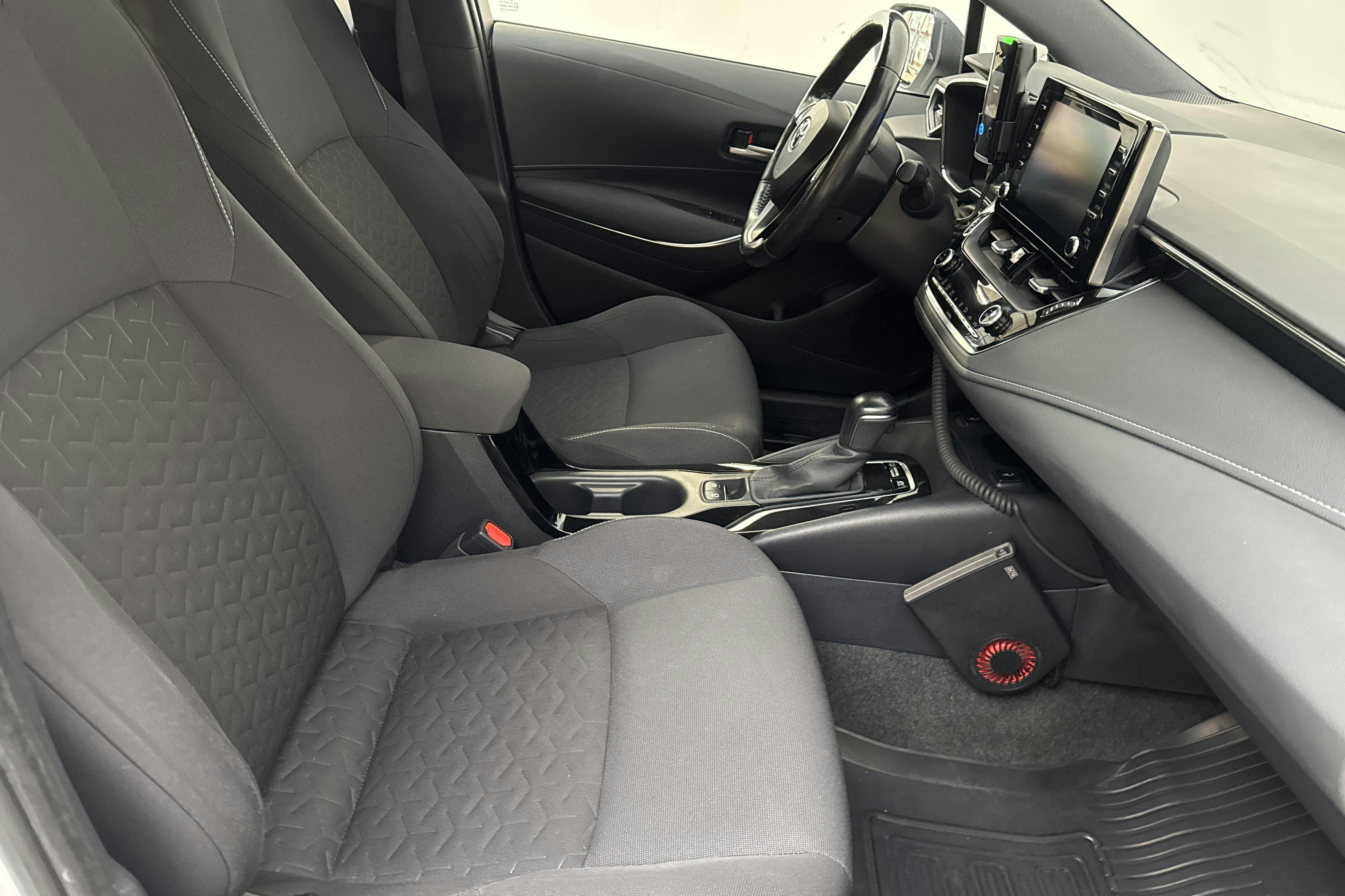 Vehicle Image 7