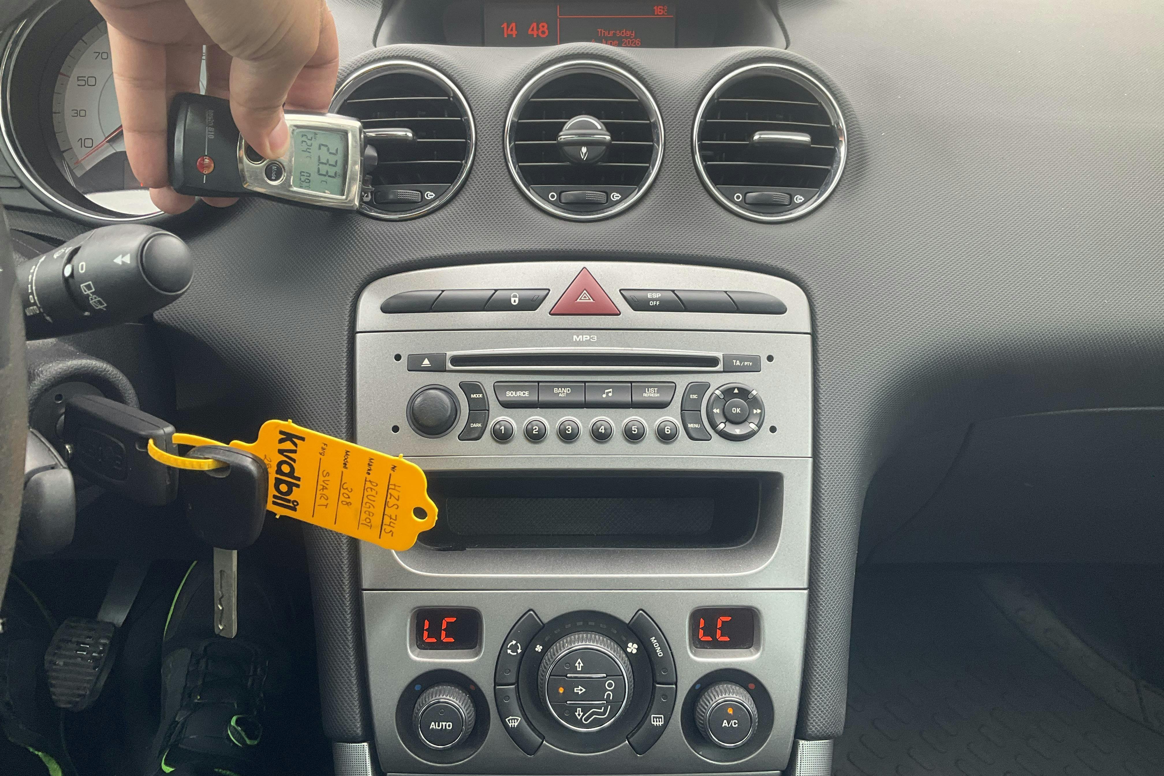 Vehicle Image 14