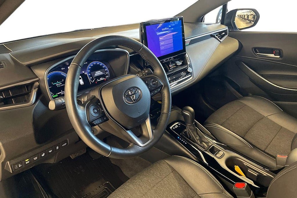Vehicle Image 14