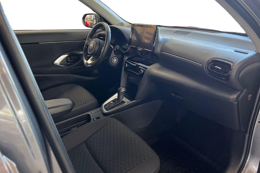 Vehicle Image 7
