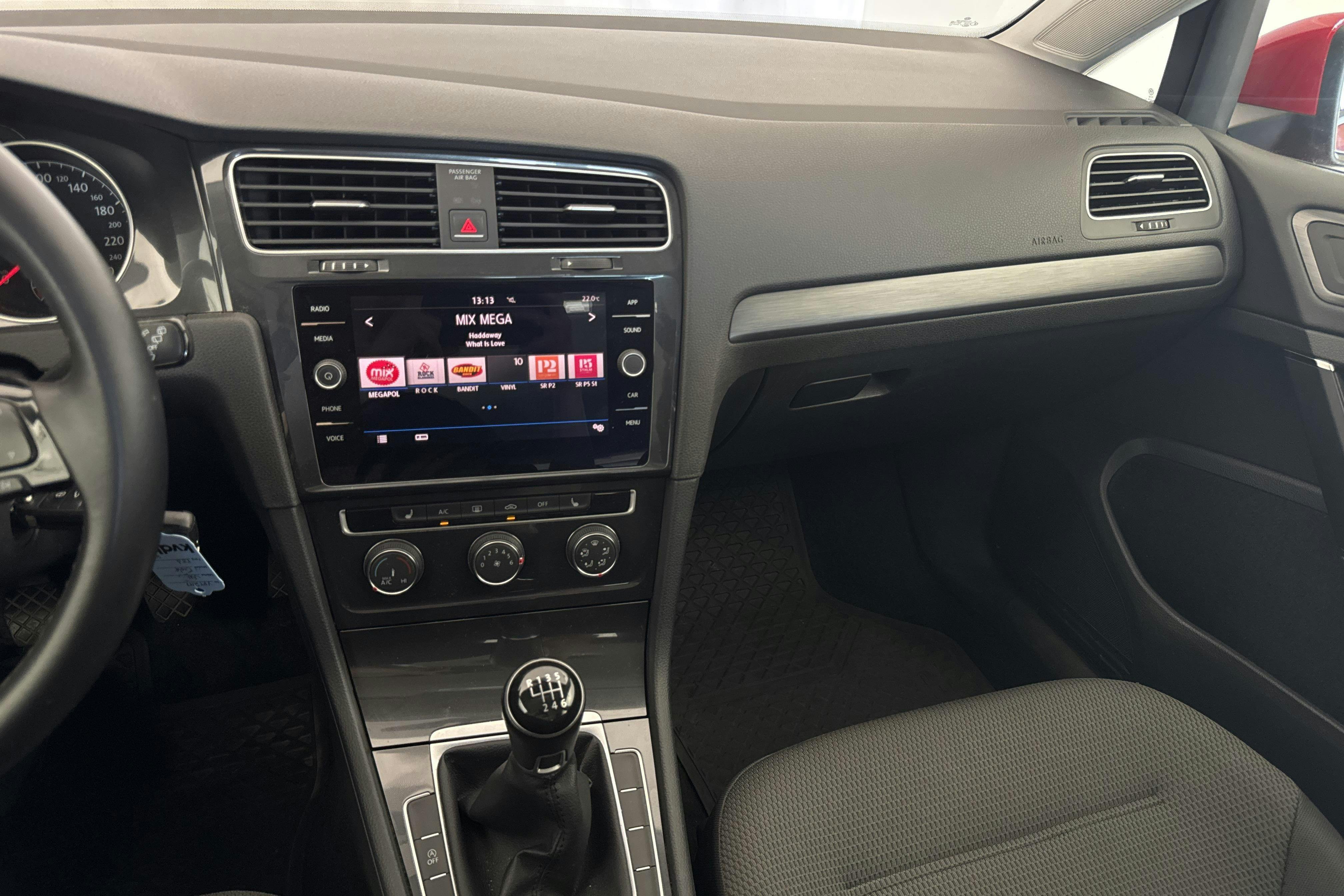Vehicle Image 11