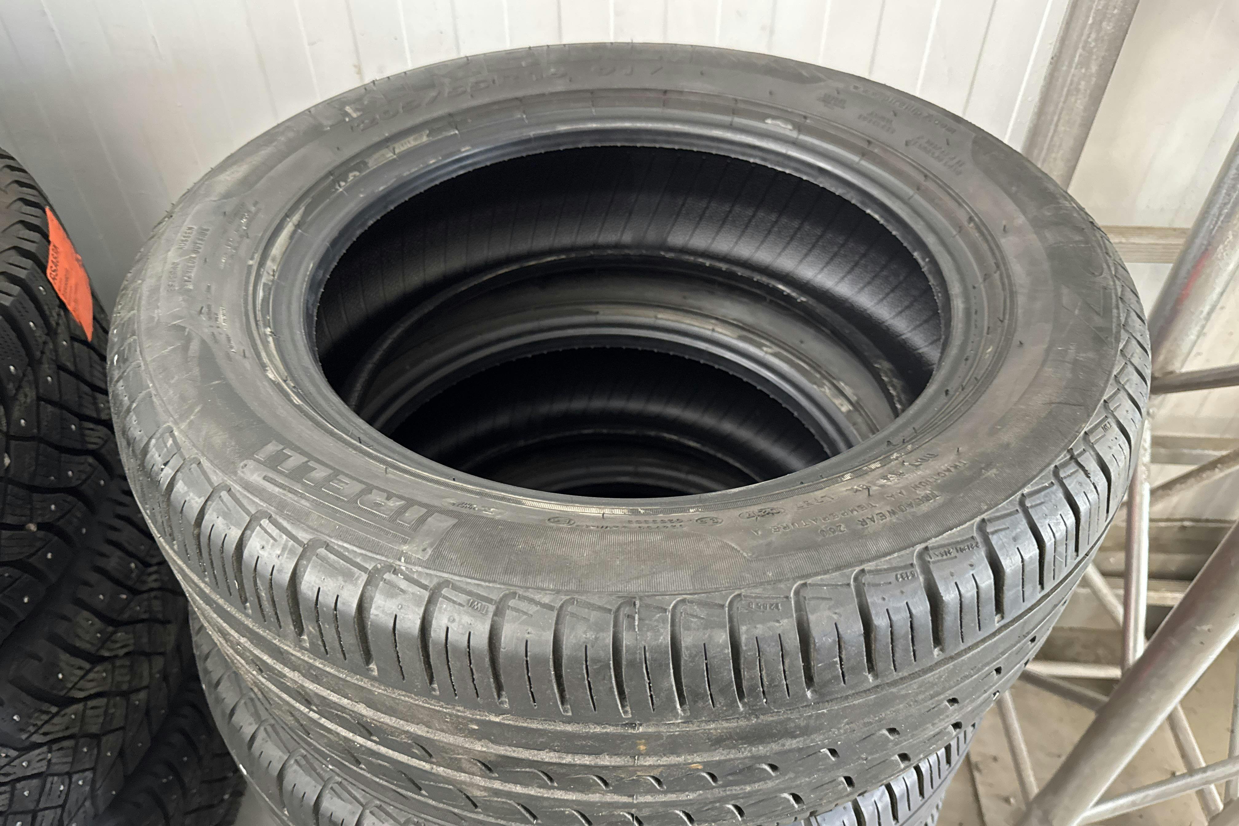 Vehicle Image 15
