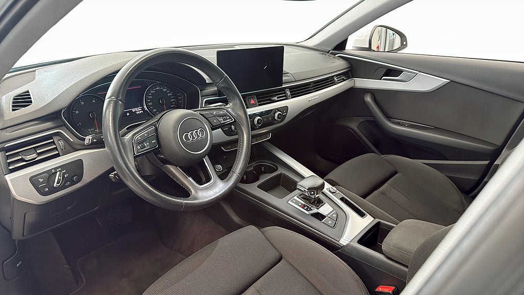 Vehicle Image 7