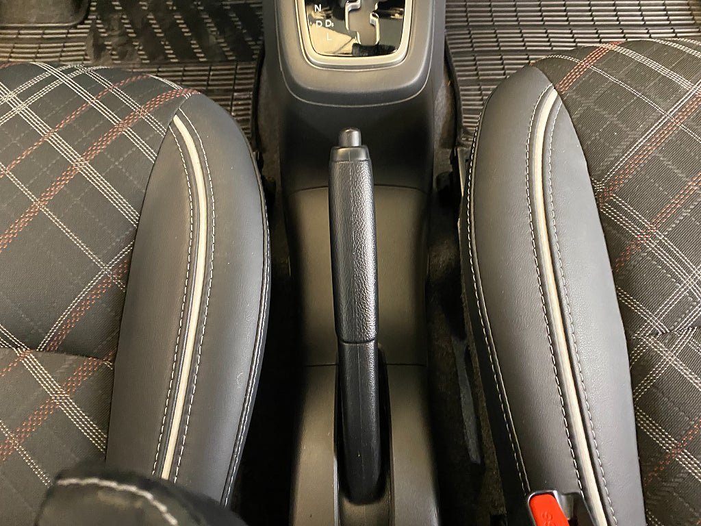 Vehicle Image 14
