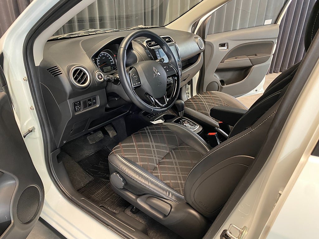 Vehicle Image 36
