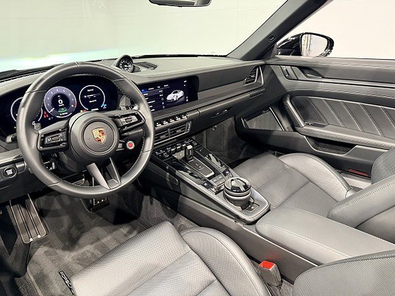 Vehicle Image 26
