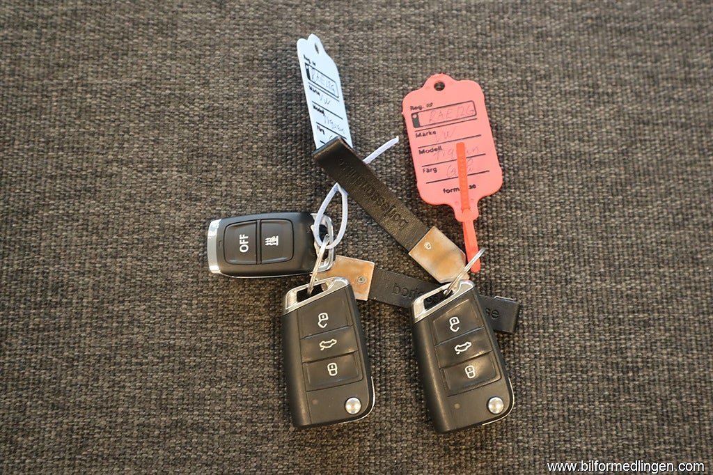 Vehicle Image 23