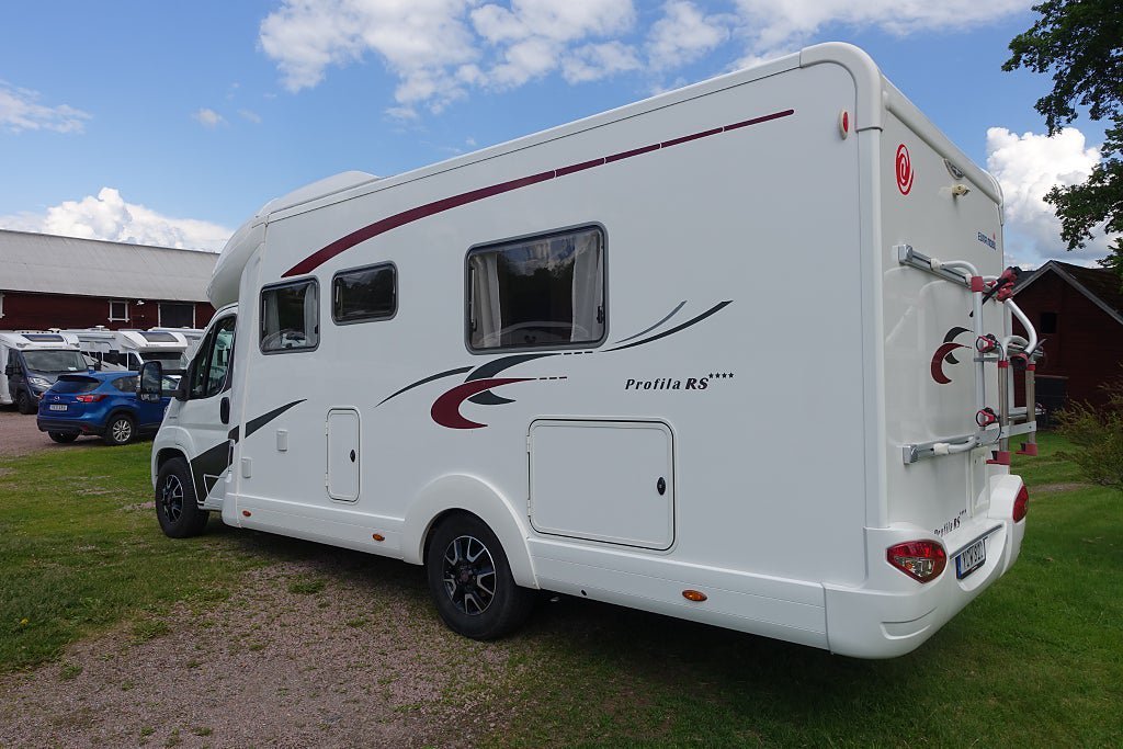 Vehicle Image 24