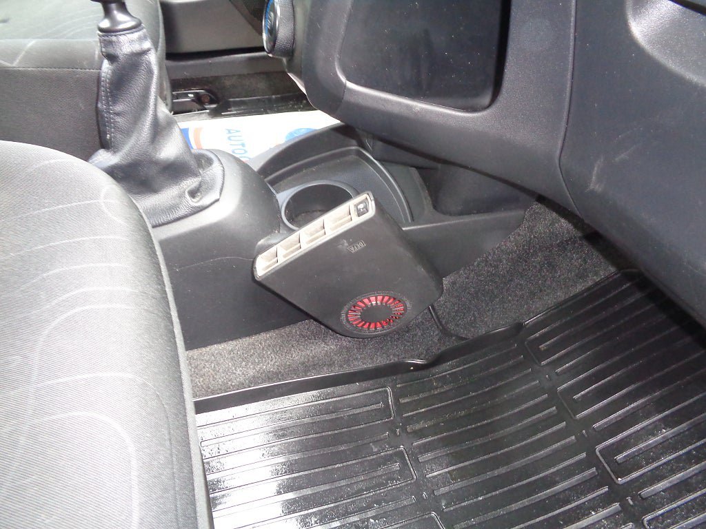 Vehicle Image 16