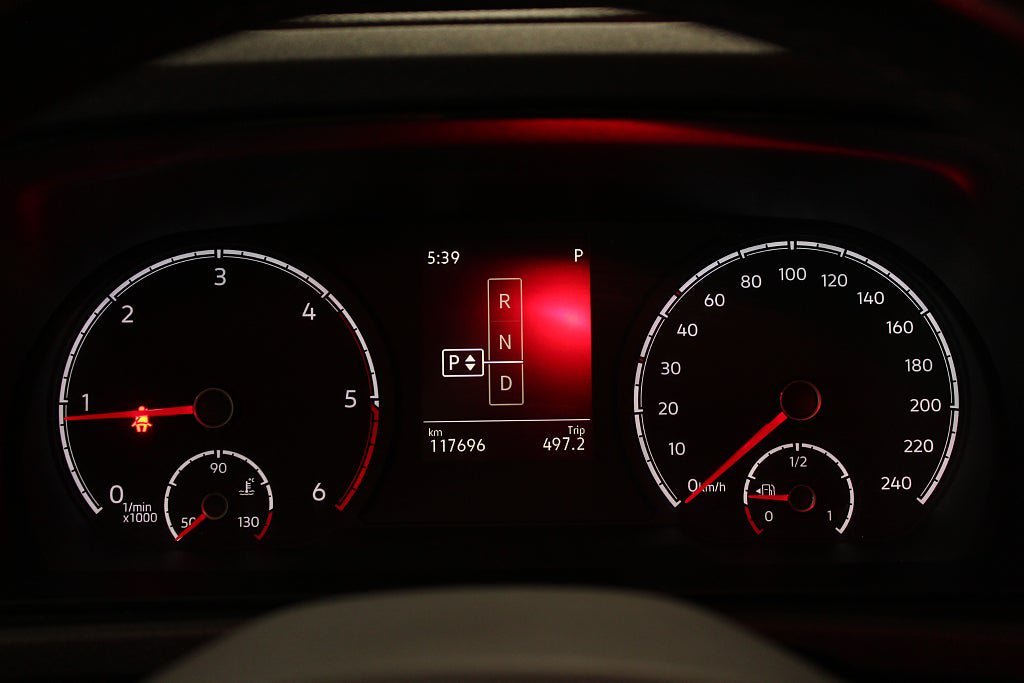 Vehicle Image 25