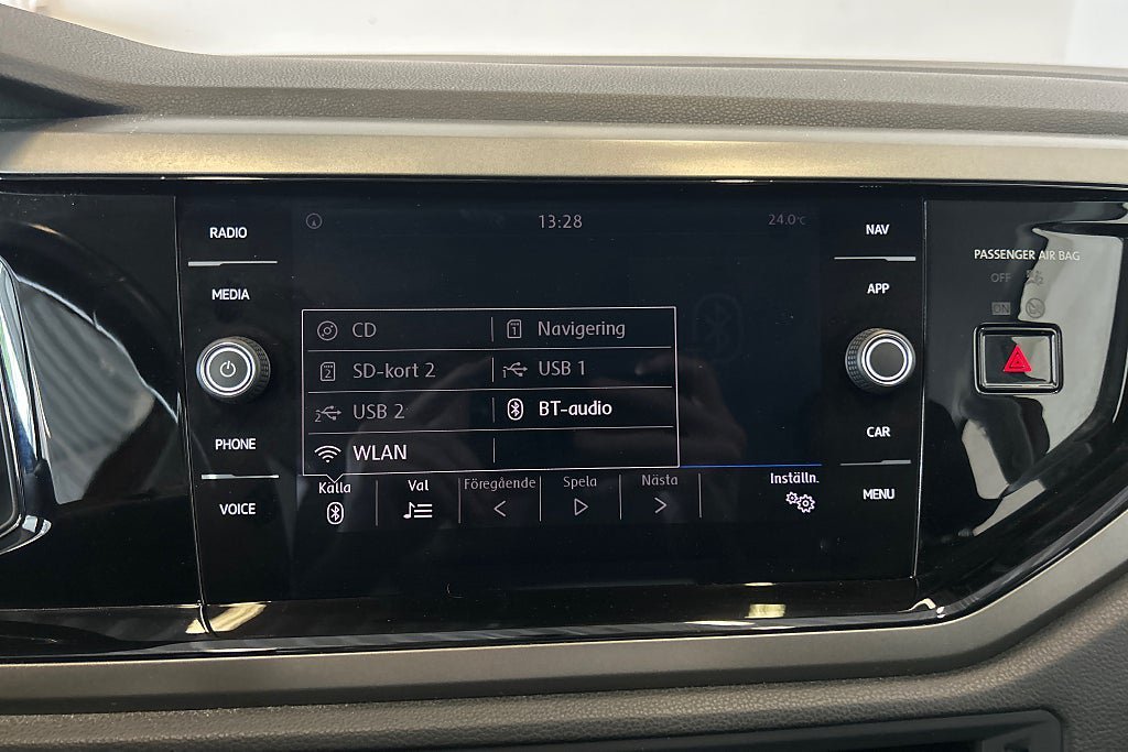 Vehicle Image 17