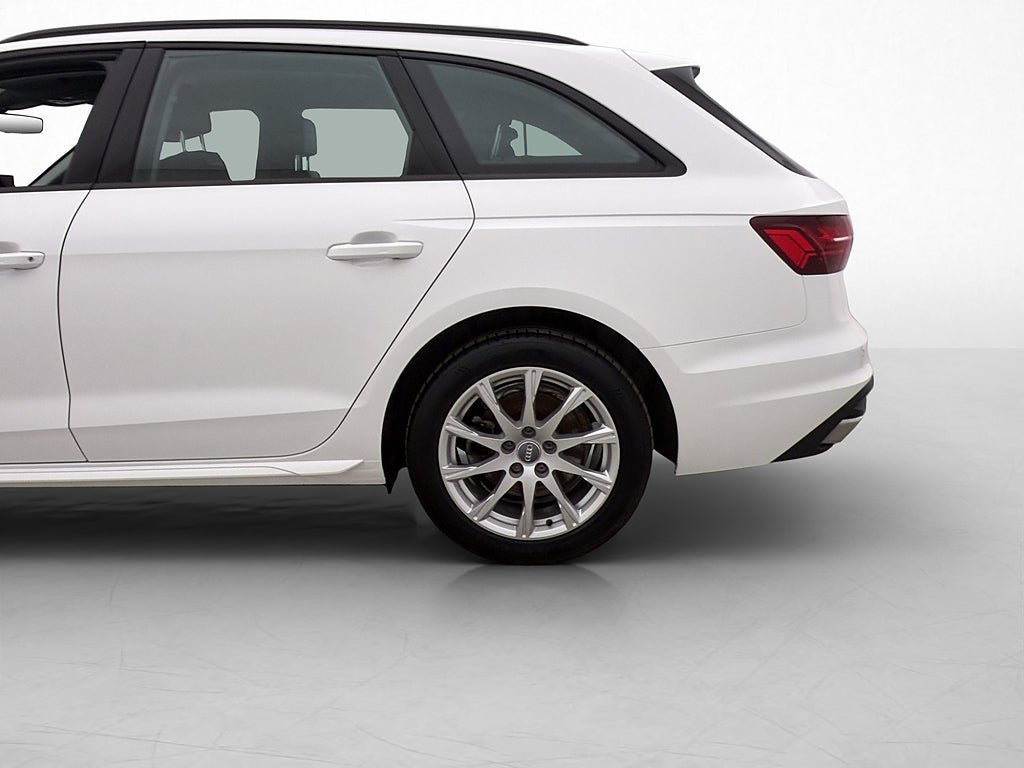 Vehicle Image 36