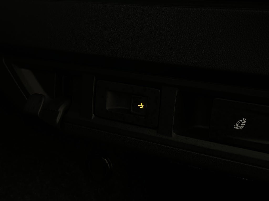 Vehicle Image 29