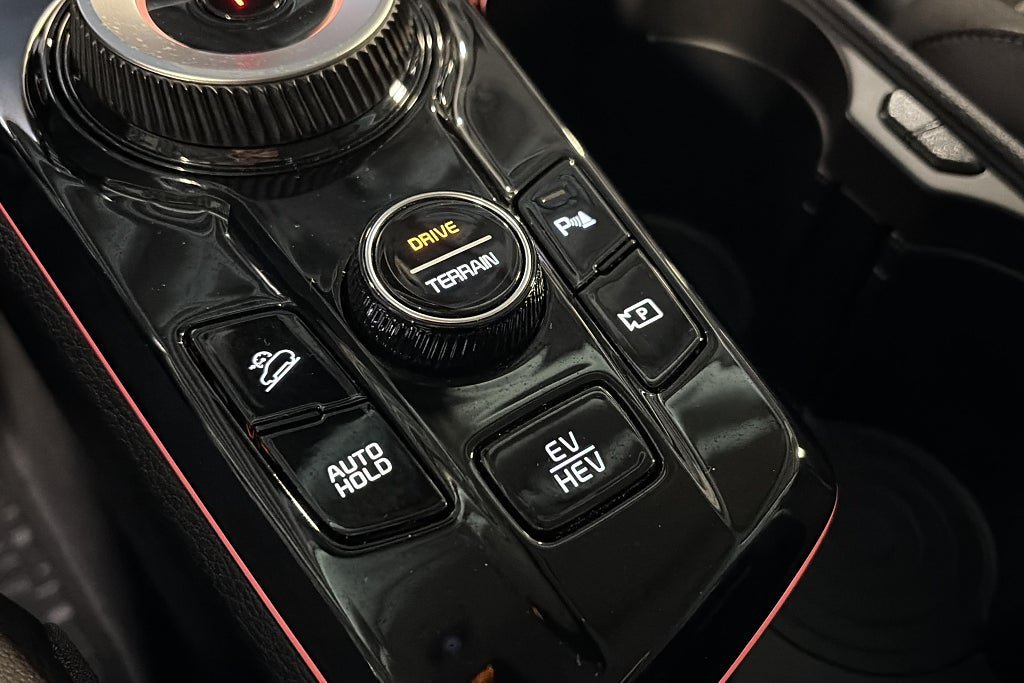 Vehicle Image 22