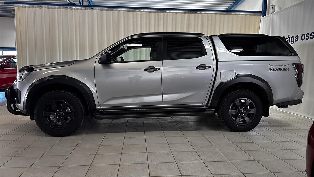 Vehicle Image 8
