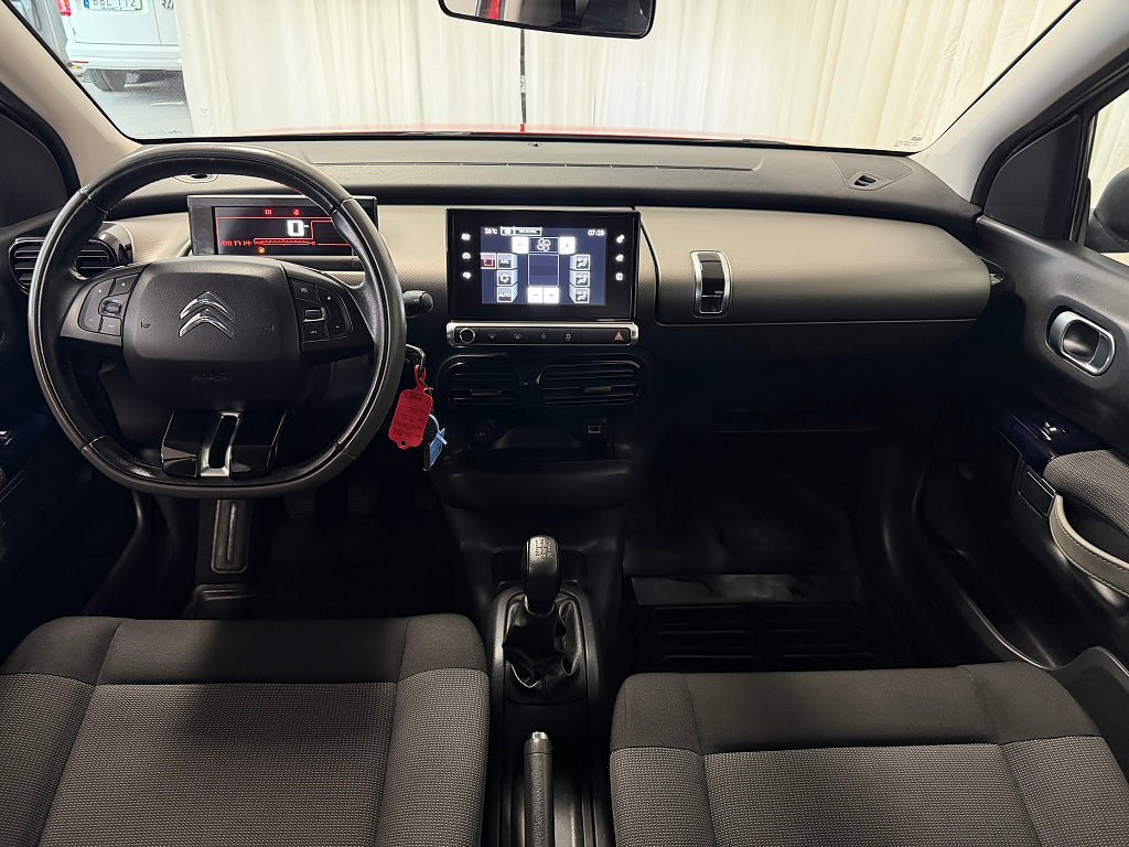 Vehicle Image 13