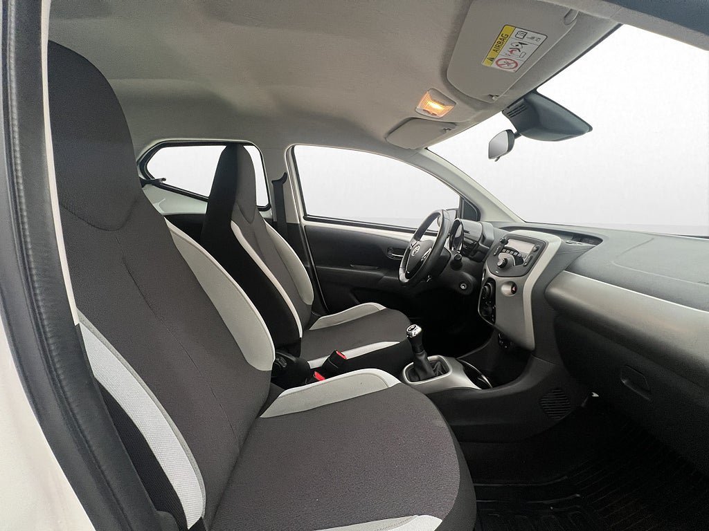 Vehicle Image 20