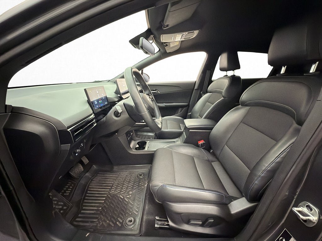Vehicle Image 21