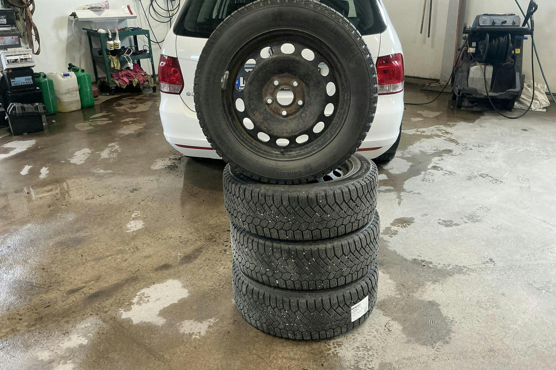 Vehicle Image 13