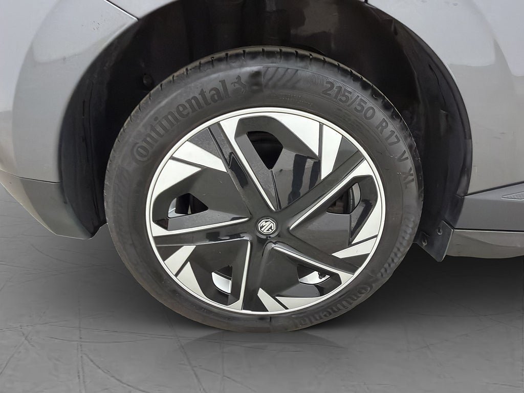 Vehicle Image 31