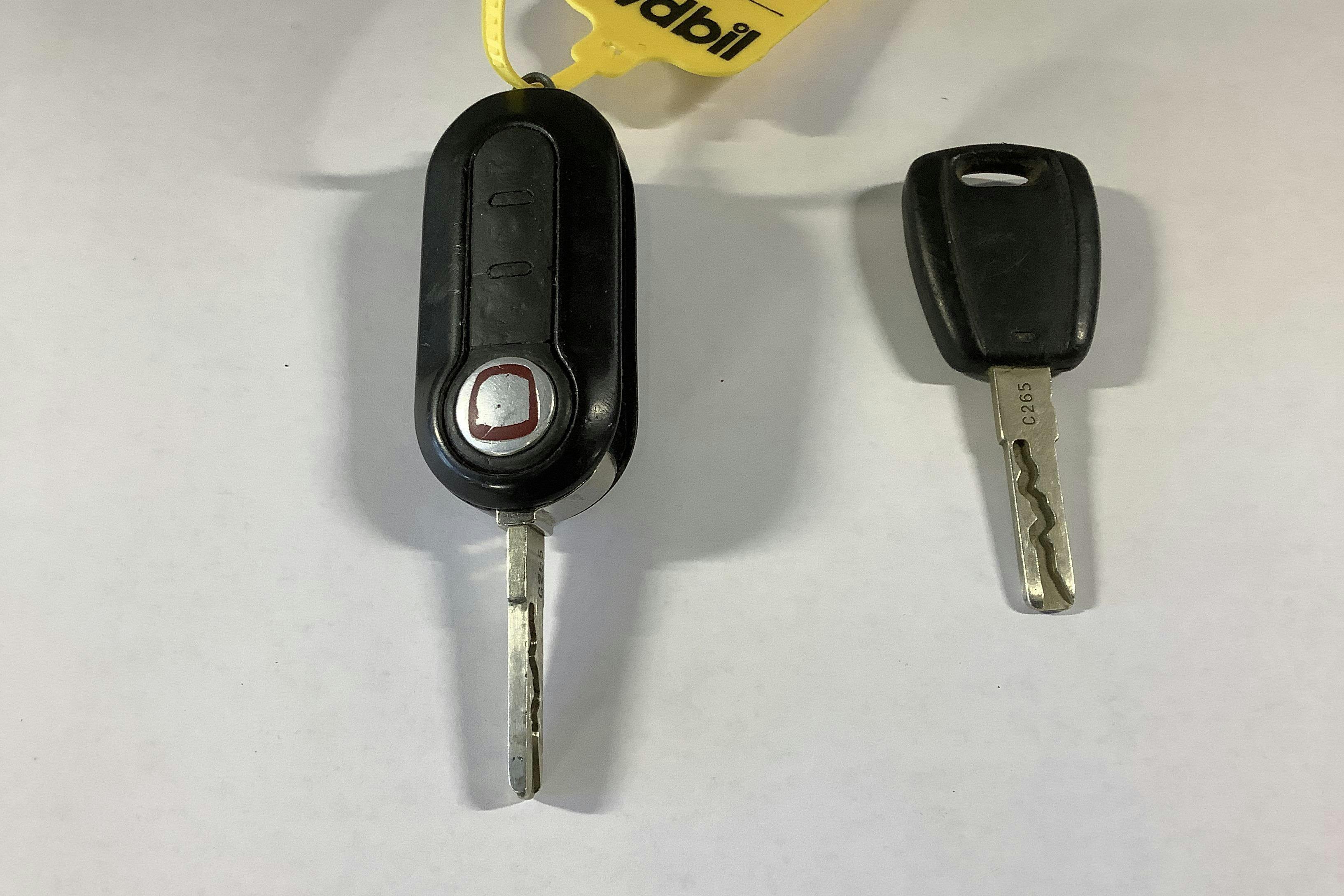 Vehicle Image 14