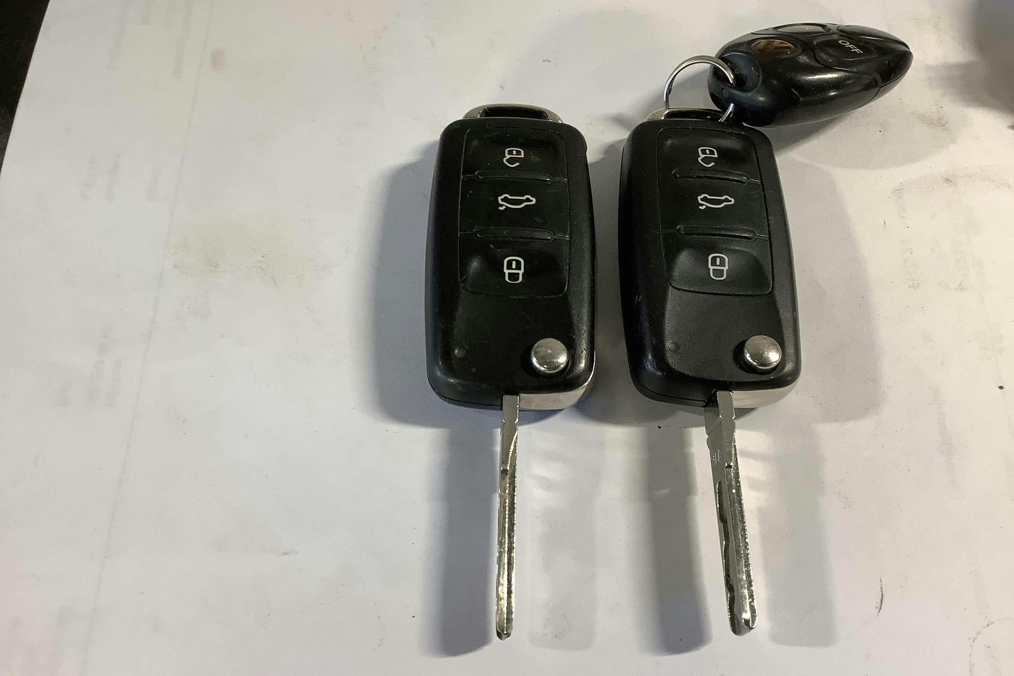 Vehicle Image 17