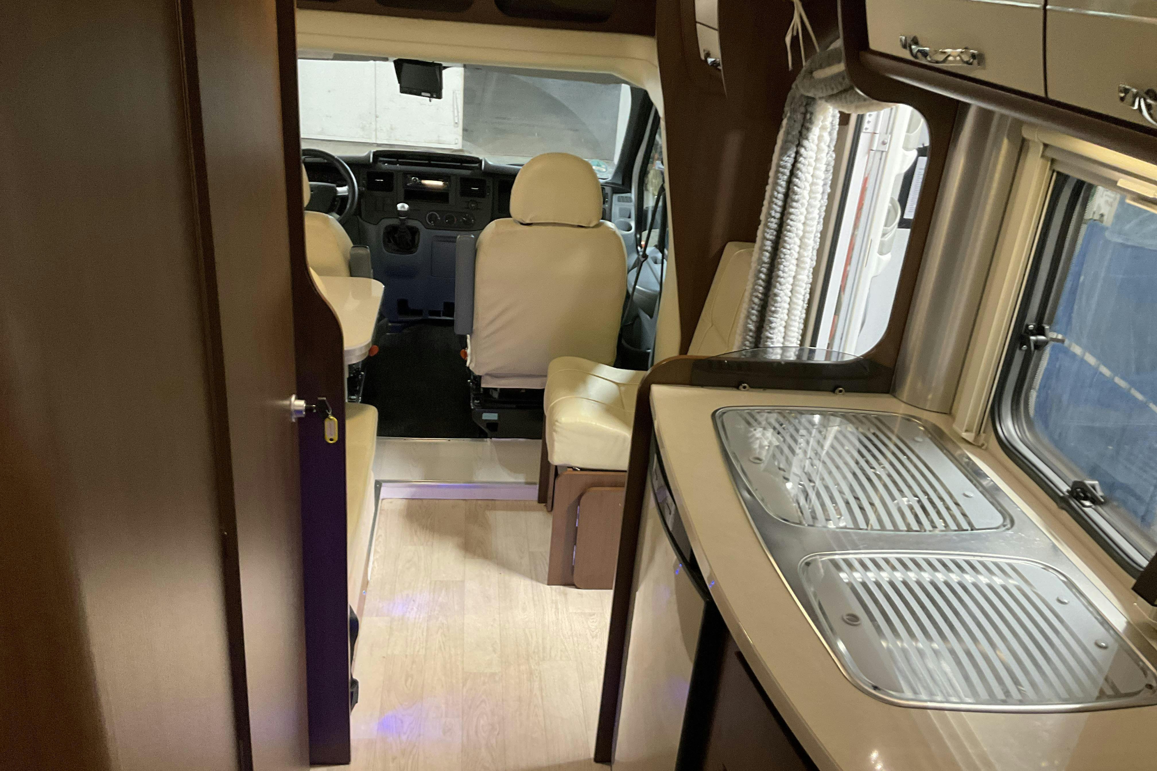 Vehicle Image 20