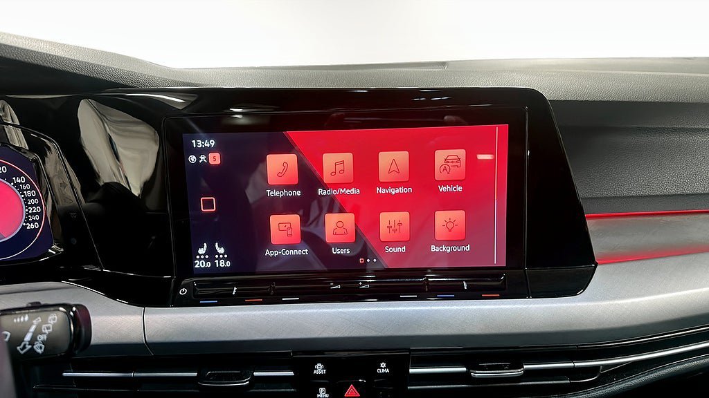 Vehicle Image 9