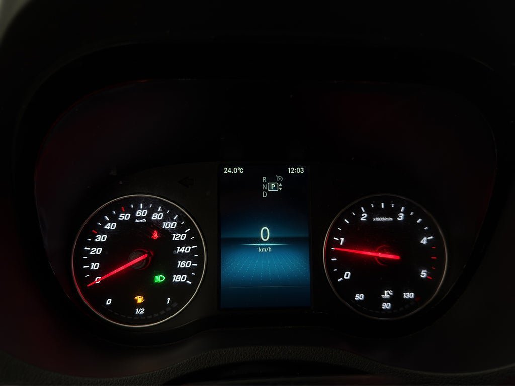 Vehicle Image 19