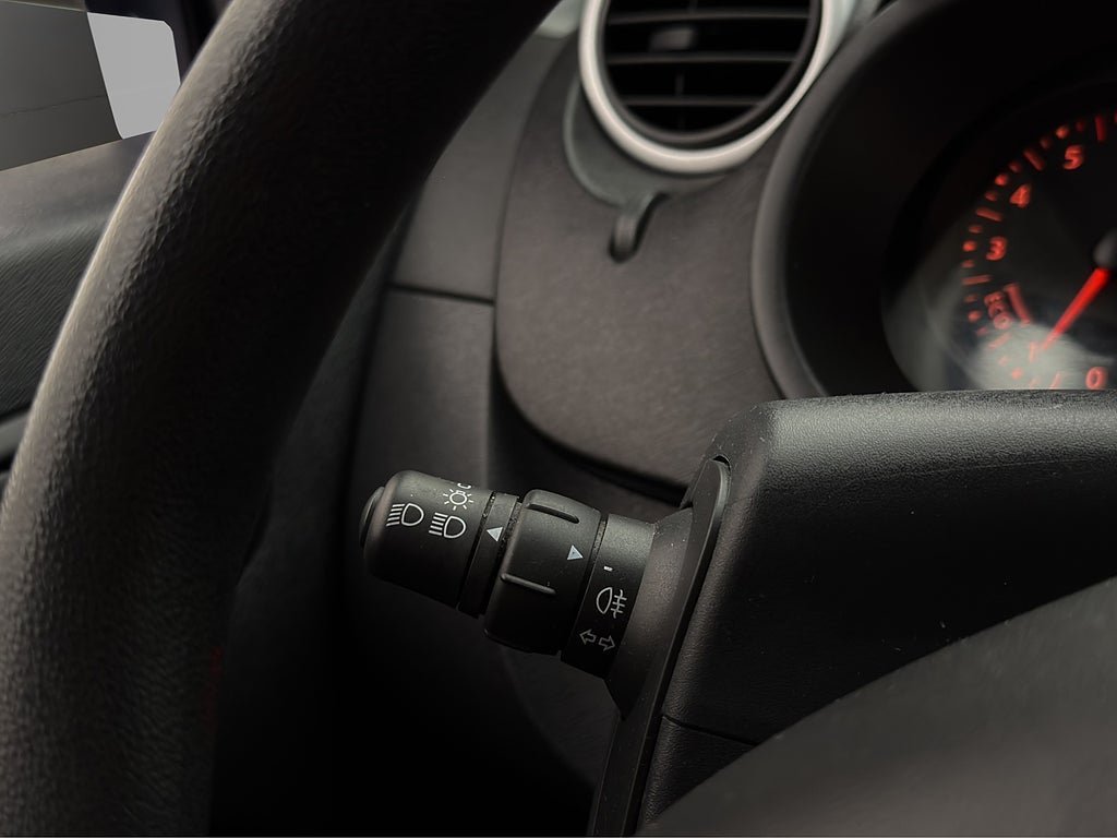 Vehicle Image 17