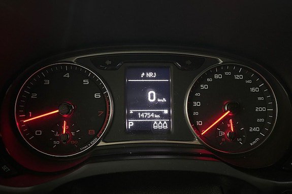 Vehicle Image 17
