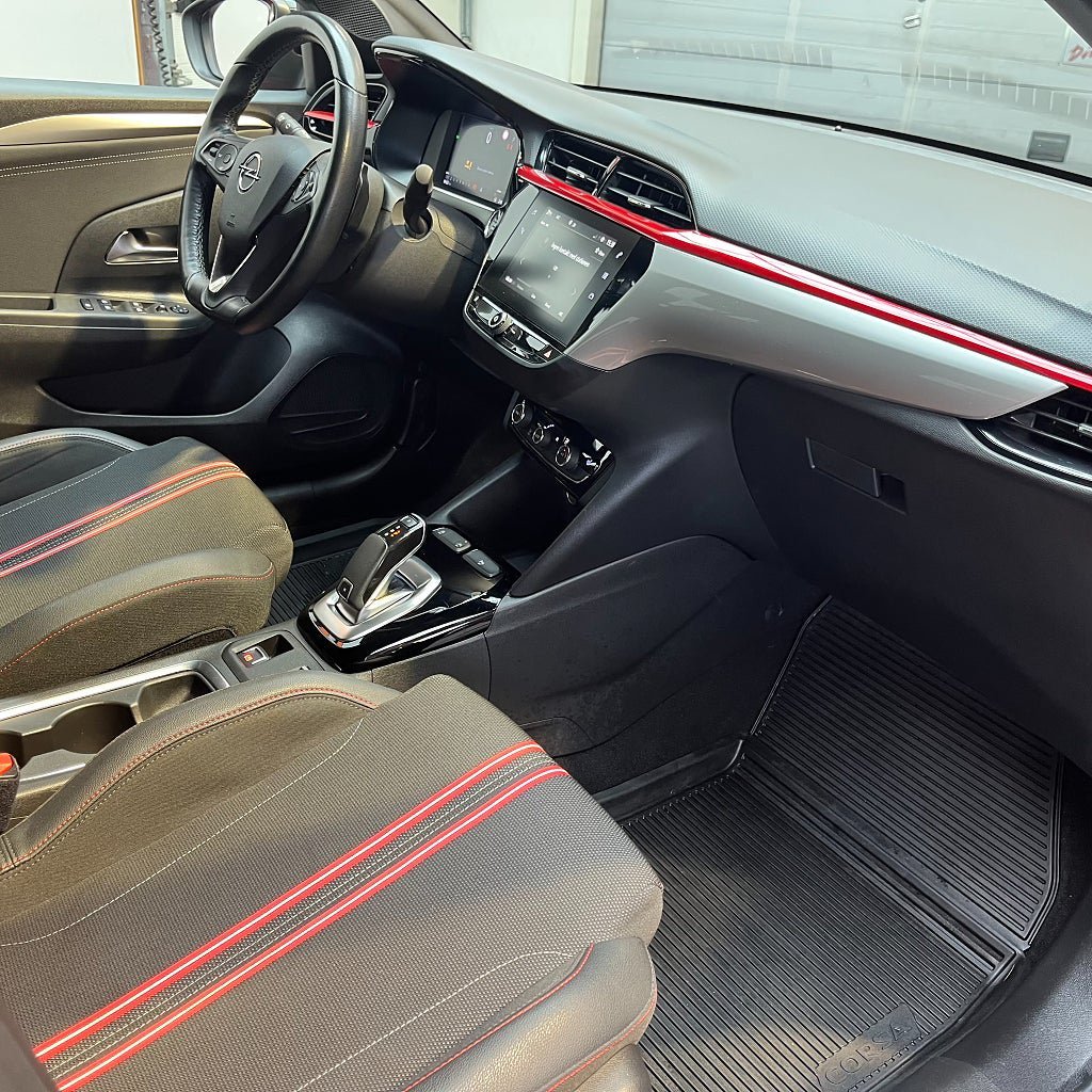 Vehicle Image 12