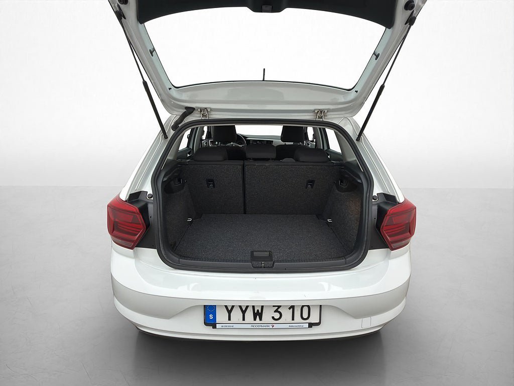 Vehicle Image 21