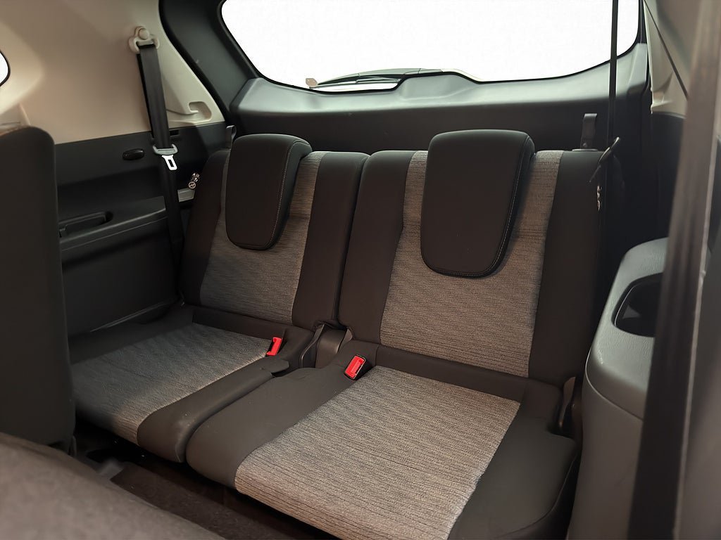 Vehicle Image 23