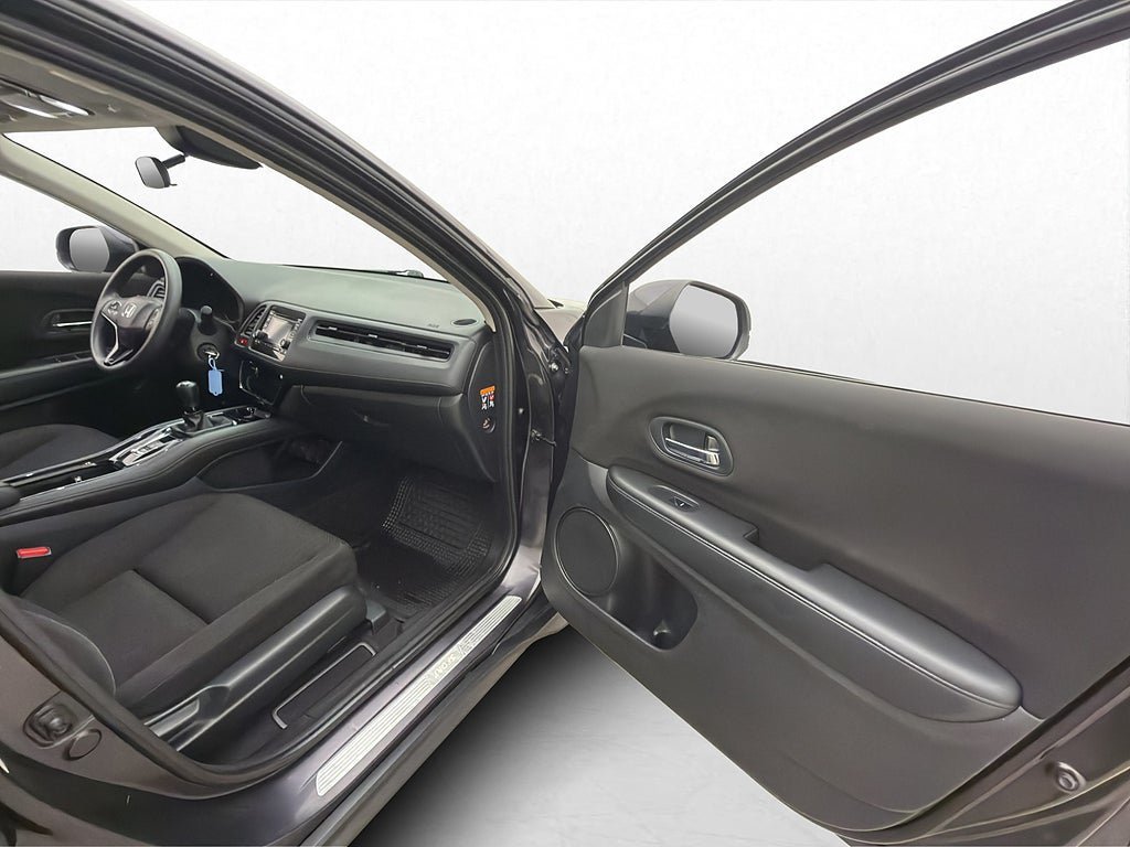 Vehicle Image 11